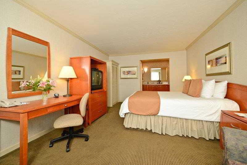 Surestay Plus Hotel By Best Western Маунтін-В'ю Екстер'єр фото