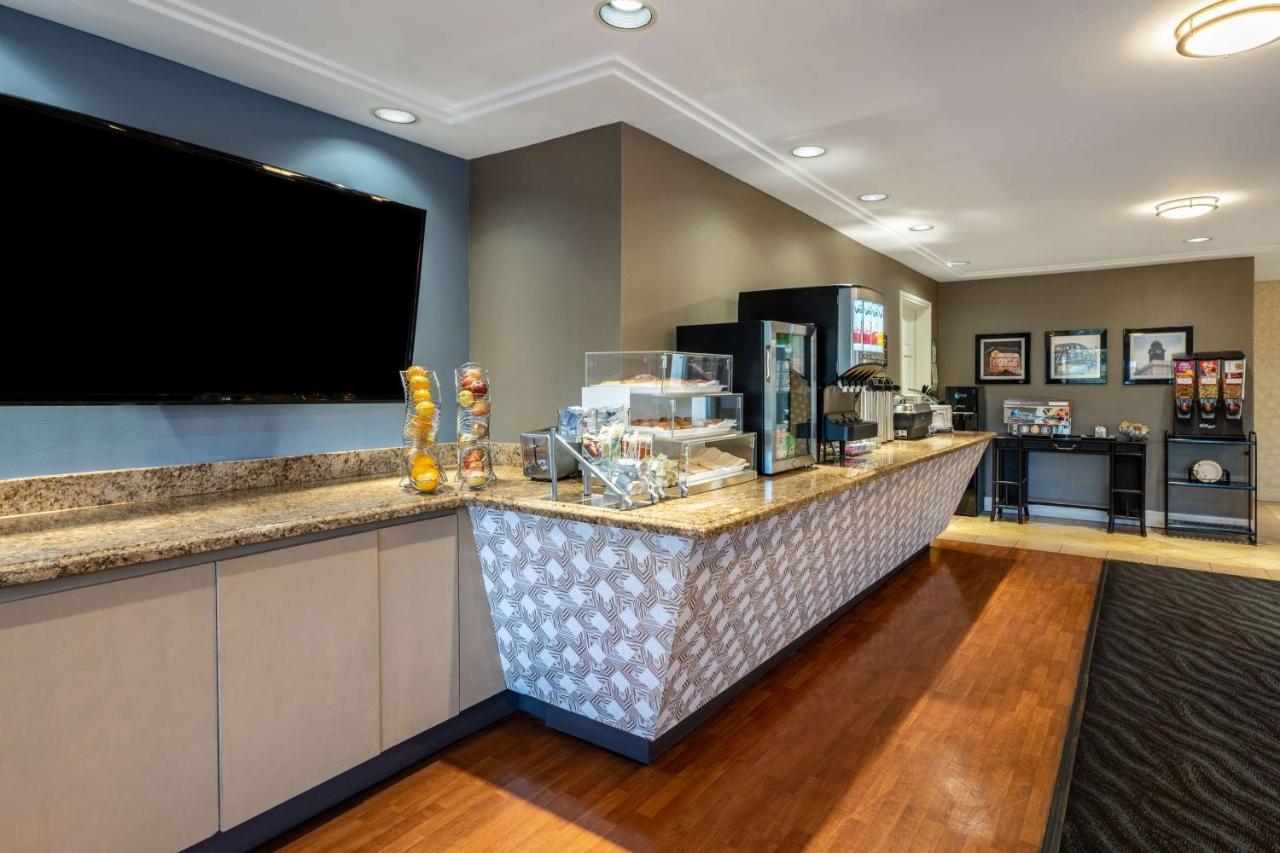 Surestay Plus Hotel By Best Western Маунтін-В'ю Екстер'єр фото